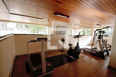 Apartamento à venda com 120m², 2 quartos e 3 vagas Apartamento à venda com 120m², 2 quartos e 3 vagasÁrea comum - Academia