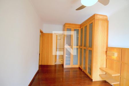Apartamento à venda com 120m², 2 quartos e 3 vagas Apartamento à venda com 120m², 2 quartos e 3 vagasSuíte 1