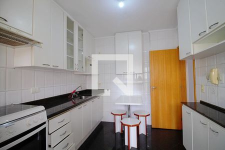 Apartamento à venda com 120m², 2 quartos e 3 vagas Apartamento à venda com 120m², 2 quartos e 3 vagasCozinha