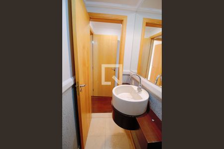 Apartamento à venda com 120m², 2 quartos e 3 vagas Apartamento à venda com 120m², 2 quartos e 3 vagasLavabo