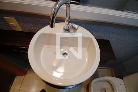 Apartamento à venda com 120m², 2 quartos e 3 vagas Apartamento à venda com 120m², 2 quartos e 3 vagasLavabo