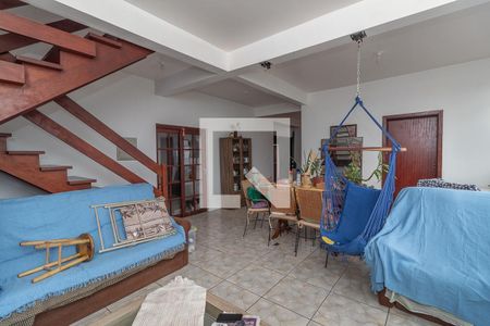 Sala de casa à venda com 6 quartos, 276m² em Jardim do Salso, Porto Alegre