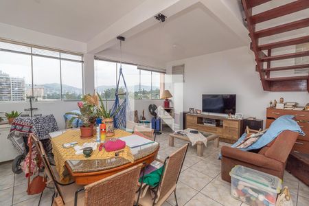 Sala de casa à venda com 6 quartos, 276m² em Jardim do Salso, Porto Alegre