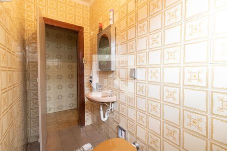 Casa à venda com 253m², 3 quartos e 2 vagasBanheiro da Sala