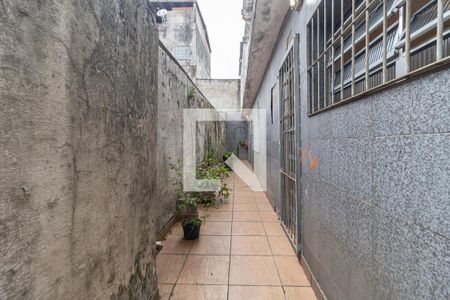 Casa à venda com 253m², 3 quartos e 2 vagasCorredor Lateral