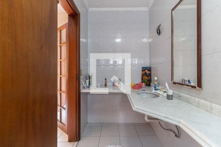 Casa à venda com 253m², 3 quartos e 2 vagasBanheiro da Suíte