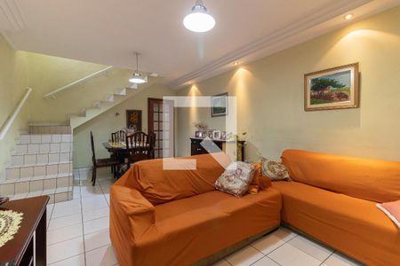 Sala de casa à venda com 3 quartos, 253m² em Vila Arapuã, São Paulo