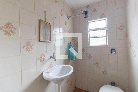 Casa à venda com 253m², 3 quartos e 2 vagasBanheiro da Área de Serviço