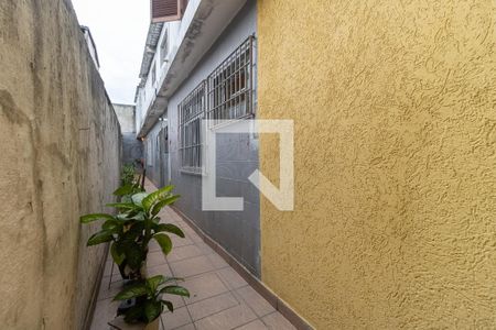 Casa à venda com 253m², 3 quartos e 2 vagasCorredor Lateral