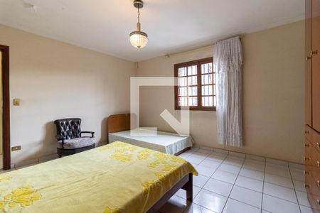 Casa à venda com 253m², 3 quartos e 2 vagasQuarto 2