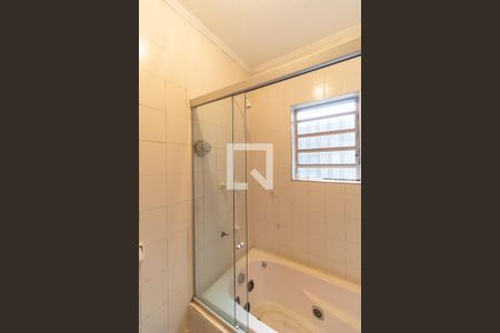 Casa à venda com 253m², 3 quartos e 2 vagasBanheiro 3
