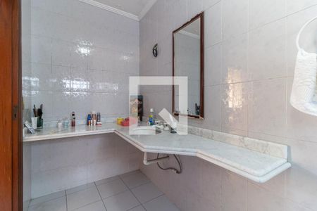 Casa à venda com 253m², 3 quartos e 2 vagasBanheiro da Suíte