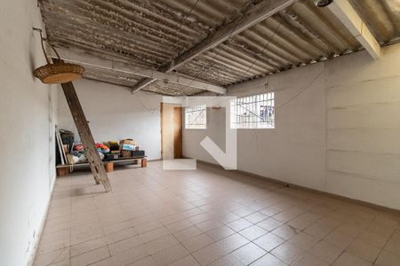 Casa à venda com 253m², 3 quartos e 2 vagasÁrea de Serviço