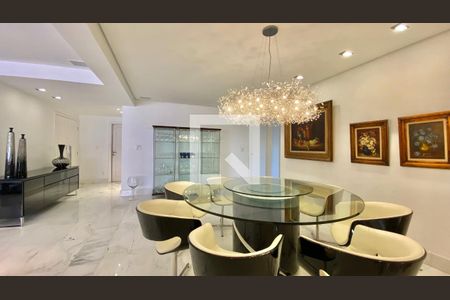 Sala de apartamento à venda com 3 quartos, 271m² em Belvedere, Belo Horizonte