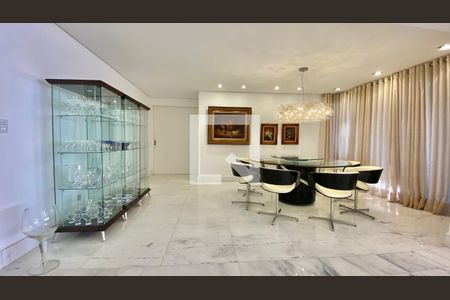 Sala de apartamento à venda com 3 quartos, 271m² em Belvedere, Belo Horizonte