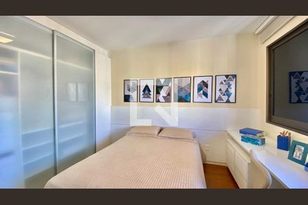 Apartamento à venda com 271m², 3 quartos e 4 vagasQuarto 03 - Suite