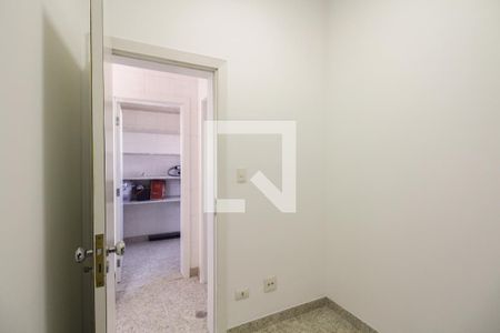 Apartamento para alugar com 522m², 4 quartos e 5 vagasQuarto de Serviço