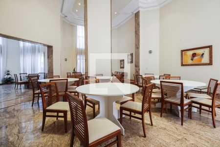 Apartamento para alugar com 522m², 4 quartos e 5 vagasCondomínio - Salão de Festas