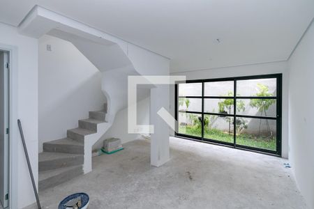 Sala de casa de condomínio para alugar com 2 quartos, 101m² em Brooklin Novo, São Paulo