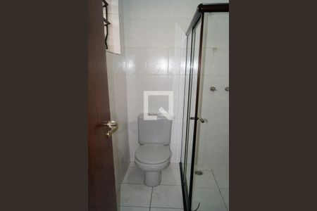 Casa à venda com 810m², 12 quartos e 4 vagas Casa à venda com 810m², 12 quartos e 4 vagasBanheiro Quarto 3