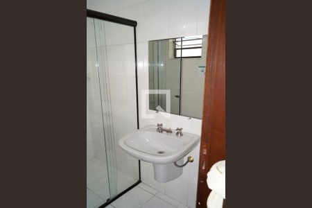 Casa à venda com 810m², 12 quartos e 4 vagas Casa à venda com 810m², 12 quartos e 4 vagasBanheiro Quarto 3