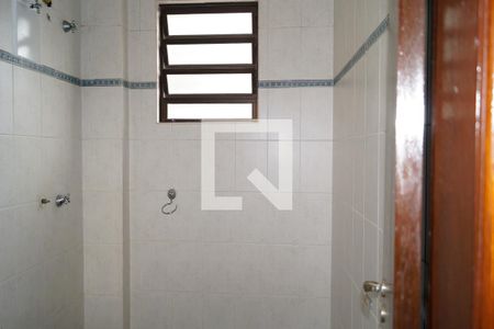 Casa à venda com 810m², 12 quartos e 4 vagas Casa à venda com 810m², 12 quartos e 4 vagasBanheiro Quarto 2