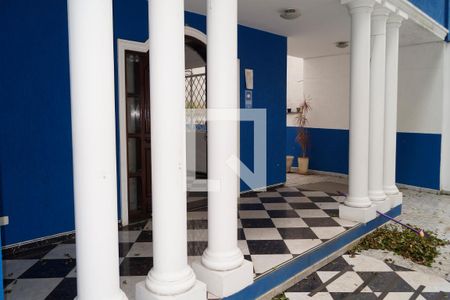 Casa à venda com 810m², 12 quartos e 4 vagas Casa à venda com 810m², 12 quartos e 4 vagasÁrea comum