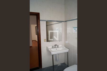 Casa à venda com 810m², 12 quartos e 4 vagas Casa à venda com 810m², 12 quartos e 4 vagasBanheiro Quarto 2