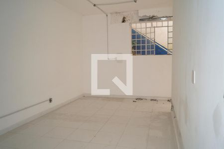 Casa à venda com 810m², 12 quartos e 4 vagas Casa à venda com 810m², 12 quartos e 4 vagasÁrea de Serviço