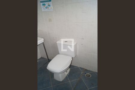 Casa à venda com 810m², 12 quartos e 4 vagas Casa à venda com 810m², 12 quartos e 4 vagasBanheiro Quarto 2