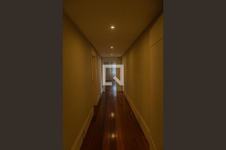 Apartamento à venda com 486m², 2 quartos e 4 vagasCorre