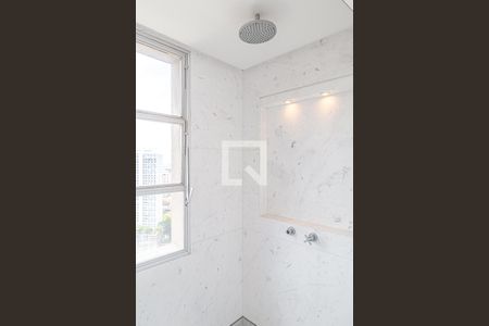 Apartamento à venda com 486m², 2 quartos e 4 vagasBanheiro da Suíte 2