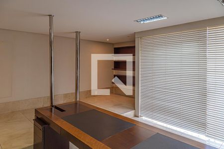 Apartamento à venda com 486m², 2 quartos e 4 vagasEscritório