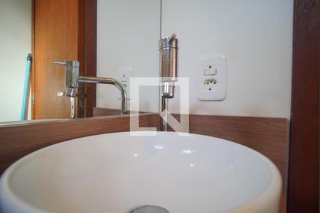 Casa à venda com 70m², 2 quartos e 1 vagaBanheiro Corredor