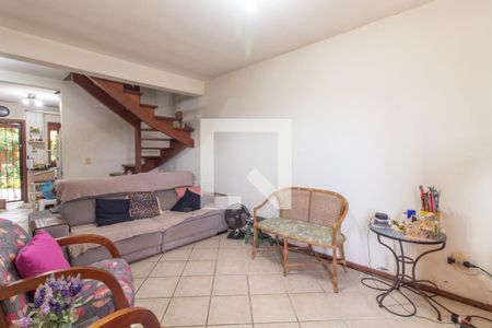 Sala de casa à venda com 2 quartos, 100m² em Campo Novo, Porto Alegre