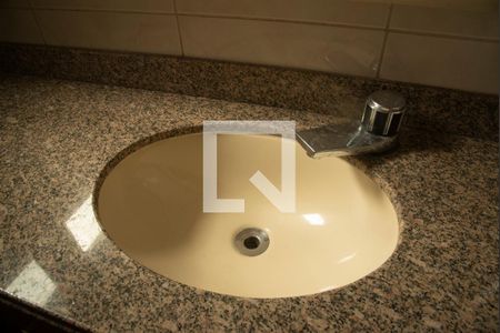 Apartamento à venda com 220m², 3 quartos e 3 vagasBanheiro Social