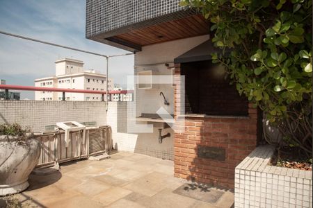 Apartamento à venda com 220m², 3 quartos e 3 vagasCobertura - Churrasqueira