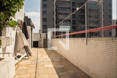 Apartamento à venda com 220m², 3 quartos e 3 vagasTerraço/Cobertura