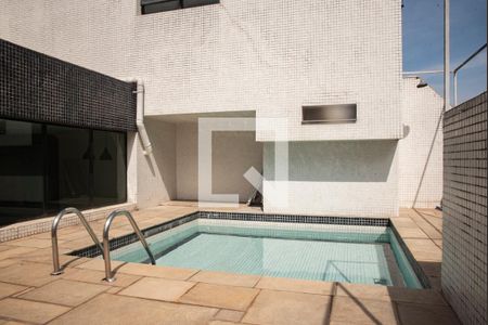Apartamento à venda com 220m², 3 quartos e 3 vagasCobertura - Piscina