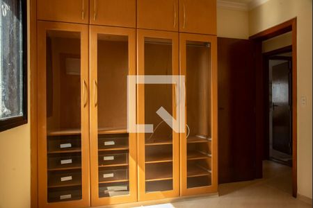 Apartamento à venda com 220m², 3 quartos e 3 vagasSuíte 2