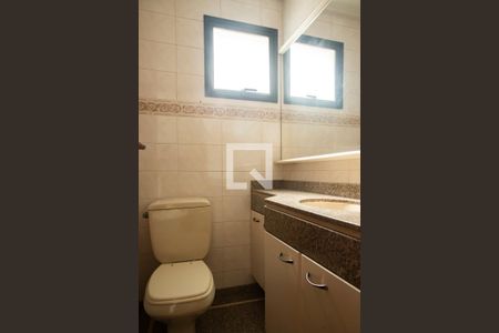 Apartamento à venda com 220m², 3 quartos e 3 vagasBanheiro Social