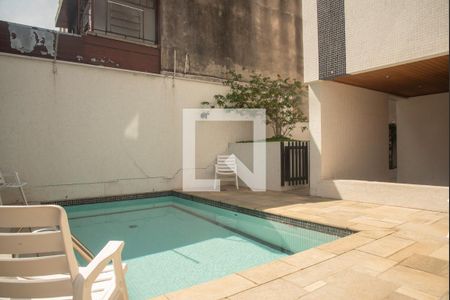 Apartamento à venda com 220m², 3 quartos e 3 vagasÁrea comum - Piscina