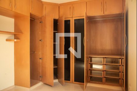 Apartamento à venda com 220m², 3 quartos e 3 vagasSuíte 3