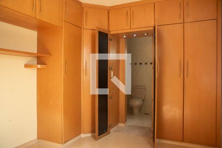 Apartamento à venda com 220m², 3 quartos e 3 vagasSuíte 3