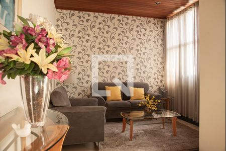 Apartamento à venda com 220m², 3 quartos e 3 vagasHall social