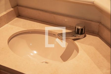 Apartamento à venda com 220m², 3 quartos e 3 vagasLavabo