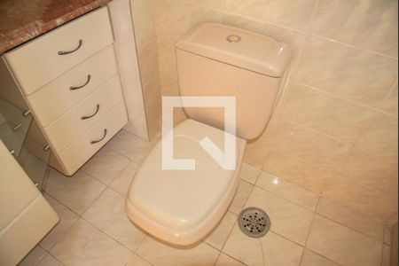 Apartamento à venda com 220m², 3 quartos e 3 vagasBanheiro da Suíte 3