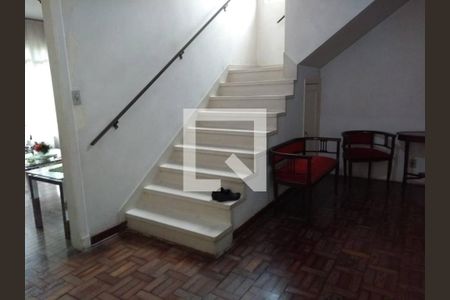 Casa à venda com 234m², 3 quartos e 2 vagas