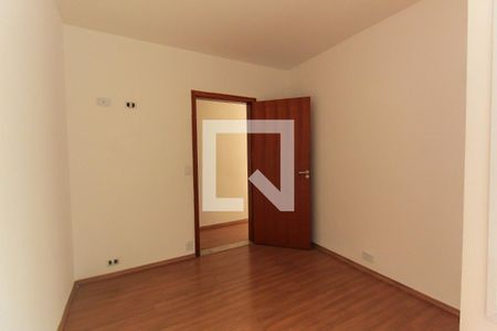 Casa à venda com 215m², 3 quartos e 6 vagasQuarto 2