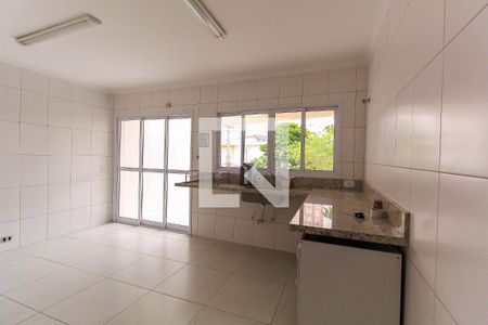 Casa à venda com 215m², 3 quartos e 6 vagasCozinha